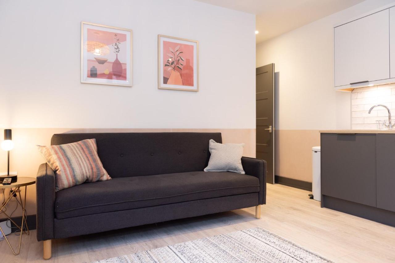 1 Castle Mews Salisbury